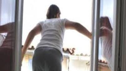 O da özünü binadan atdı